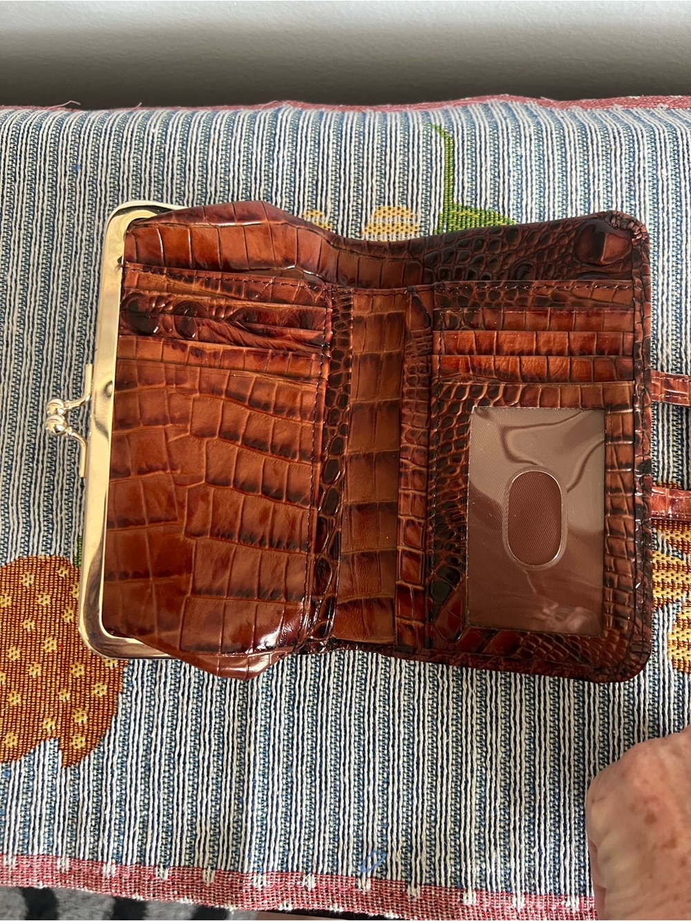 Brahmin Brown Pecan Kiss-lock Wallet - Picture 4 of 8